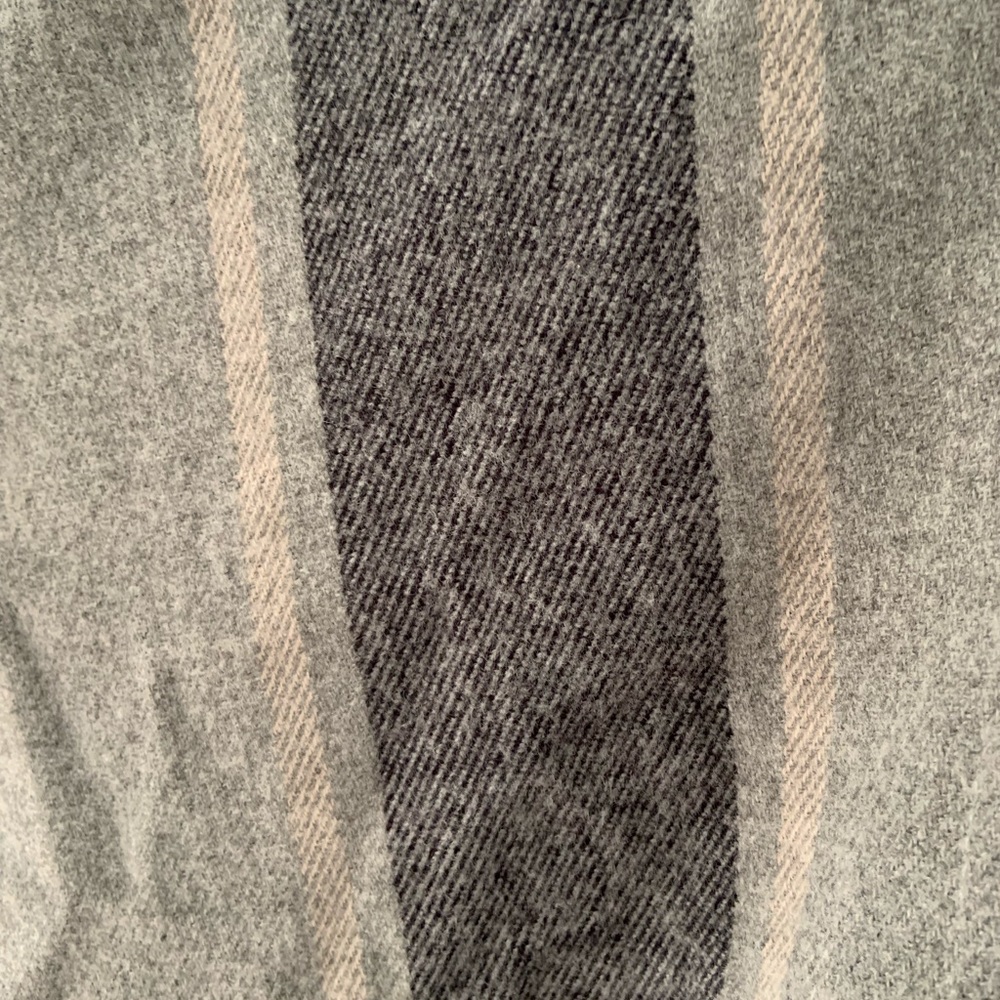 Shawl/Wrap - Picture 2 of 2